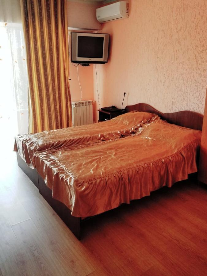 Gostevoi Dom Karavan Hotel Anapa Buitenkant foto